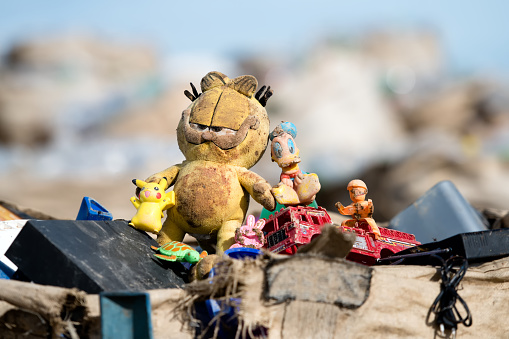 Do Toys Pollute the Environment?